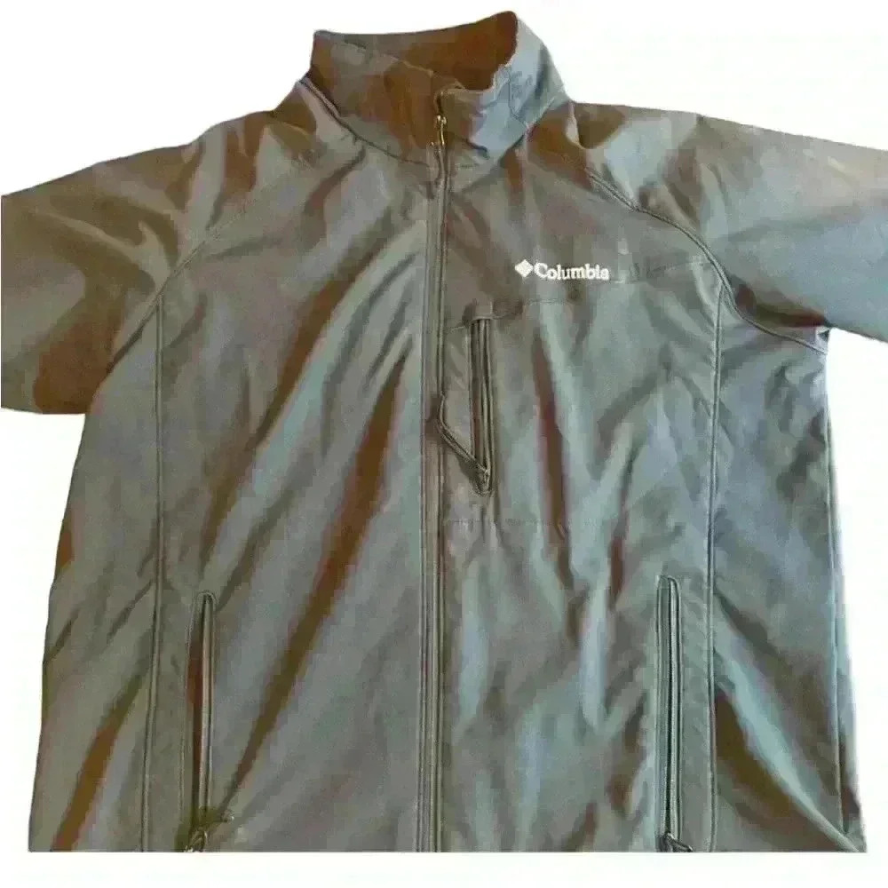 Columbia Women’s Zip Up Black Jacket Size Large